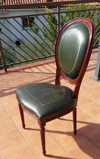 Silla Estilo Luis XVI Madera maciza y Piel natural