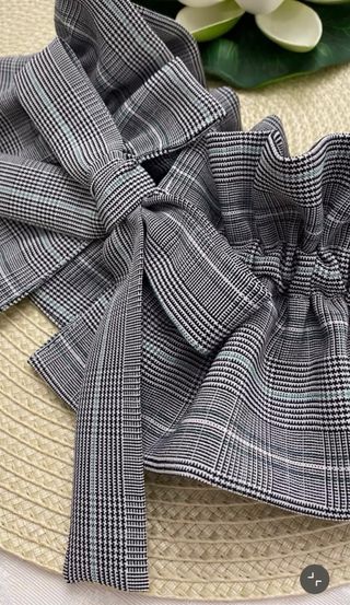 Cuello escocés para mujer “príncipe de Gales”