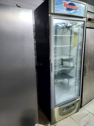 Congelador puerta de cristal