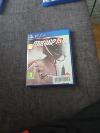 Lote 3 giochi PS4: FIFA 19, MotoGP 15, Black Ops