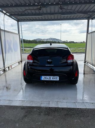 Hyundai Veloster 2012