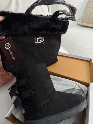 Bolso y Botas UGG Negras