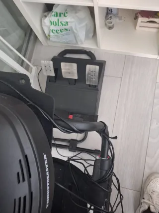 Silla Playseat volante thrustmaster 300