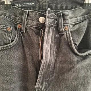 Pantalones vaqueros Zara grises rectos