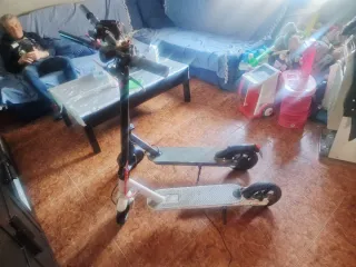 2 Monopattini Elettrici per Ricambi