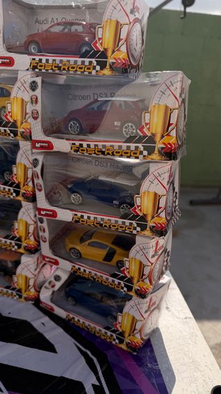 14 Coches Mondo Motors Escala 1:43