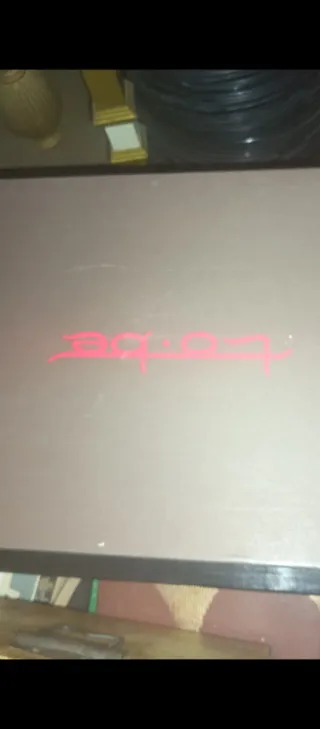 Botas altas mujer marrones bordadas suela de cuero