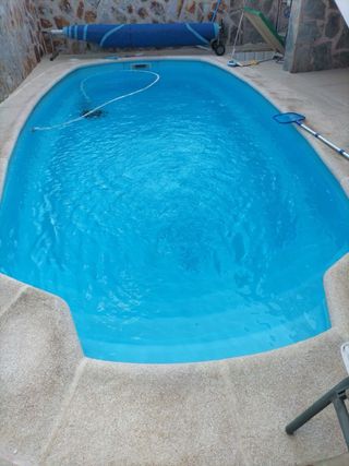 Chalet unifamiliar con piscina