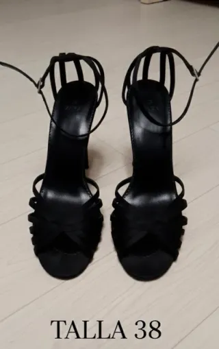 Sandalias tacón aguja negras mujer