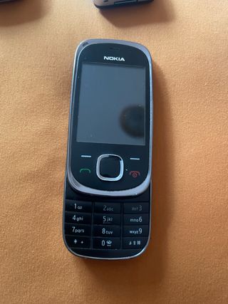 Lote de teléfonos Vintage antiguos.