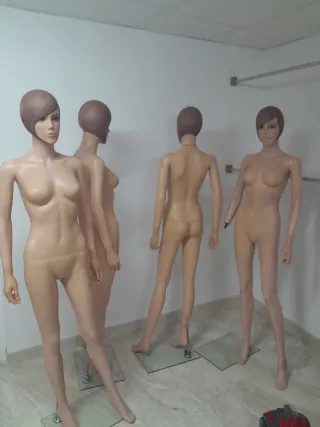 Maniquíes mujer color carne