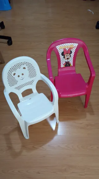 Sillas infantiles de plástico