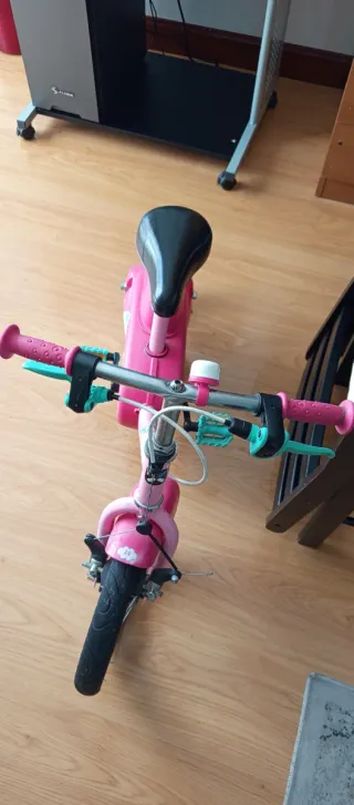 Bicicleta infantil rosa del Decathlon