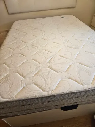 Cama arcón 135cm + base tapizada + colchón