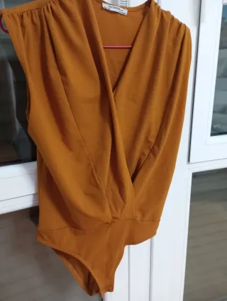 Body Zara Mostaza