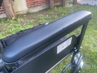 SILLA DE RUEDAS, LIGERA Y PLEGABLE. 40cm.