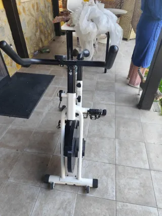 Bicicleta Estática Spinning Blanca