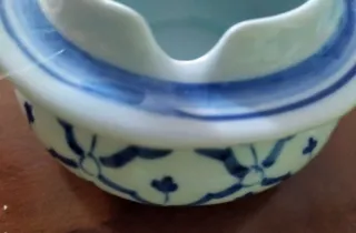 Cenicero cerámica azul y blanco