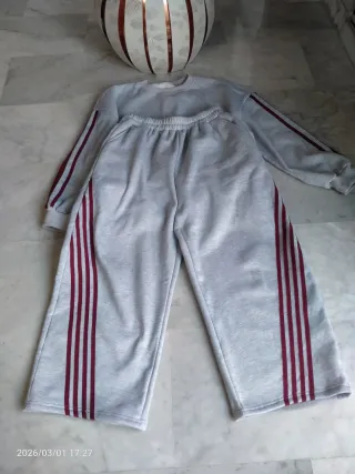 Conjunto chándal mujer gris ancho