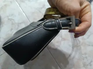 Borsetta rigida ecopelle nera