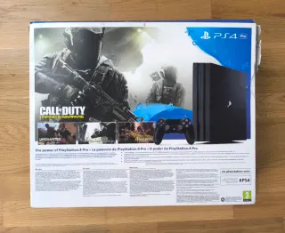 Caja PS4 Pro 1TB Jet Black Call of Duty