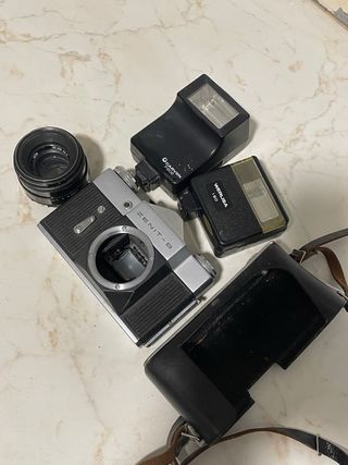 Cámara Zenit-B con objetivo Helios 44-2