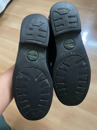 Mocasines negros de piel