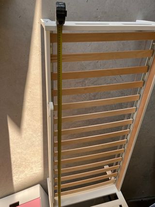 Conjunto infantil:cama,cambiador y mueble.