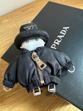 Llavero Charm Prada Negro