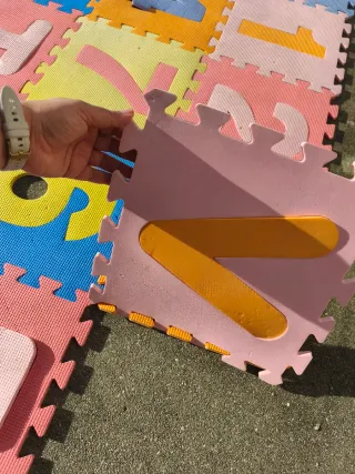 Alfombra puzzle letras y números bebés