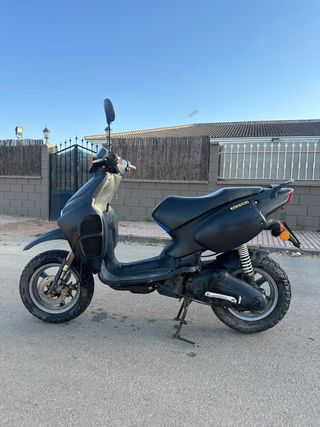 Aprilia Rally 49cc en buen estado