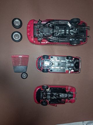 Burago Coches a Escala 1/24 y 1/1 Piezas