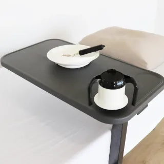 Mesa auxiliar PEPE Mobility con ruedas