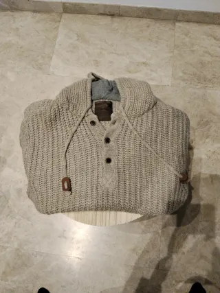 Jersey de punto con capucha Talla M