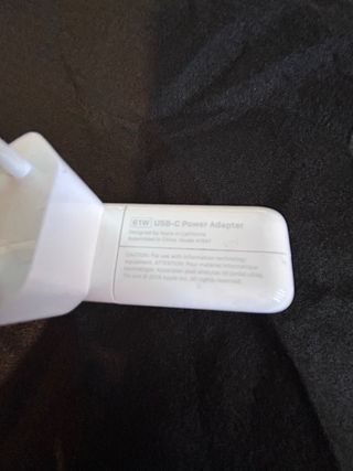 Adaptador de corriente USB-C de 61W original Apple