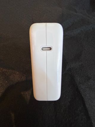 Adaptador de corriente USB-C de 61W original Apple