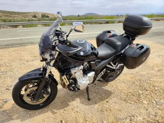 Suzuki Bandit 650 ABS Negra
