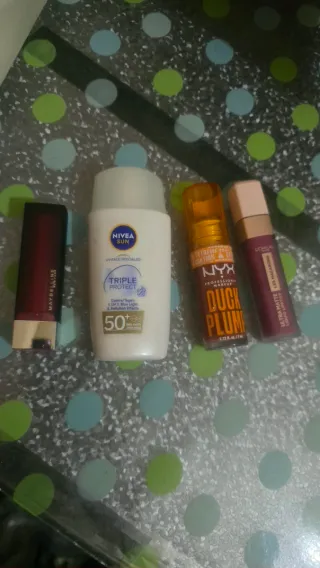 Lote Maquillaje: L'Oréal, NYX, Maybelline