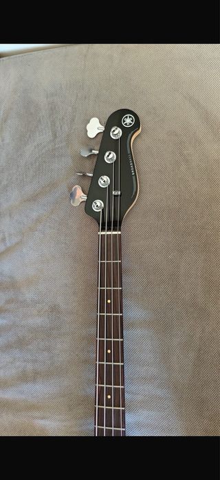 Basso Elettrico Yamaha BB434 Rosso