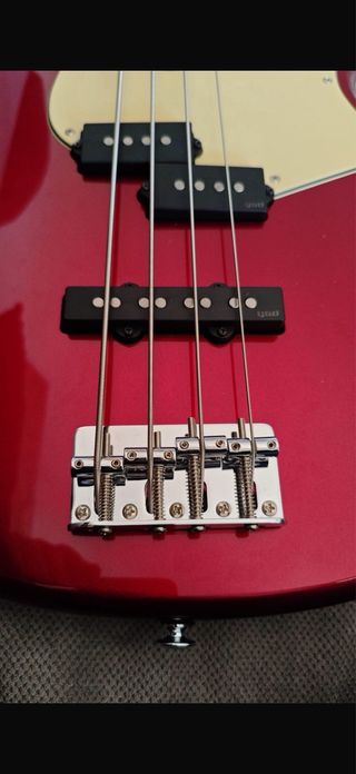 Basso Elettrico Yamaha BB434 Rosso