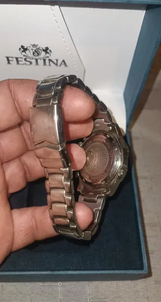 Reloj Festina 8967 Cronógrafo Dorado y Plateado