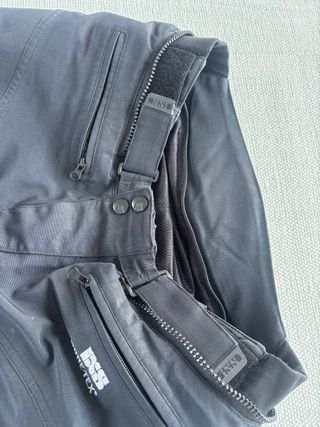 Pantalón Moto Gore-Tex Negro.