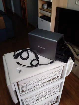 Carcasa Yottamaster 5 Bahías