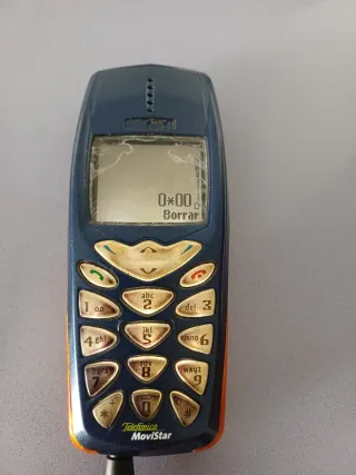 Teléfono Móvil Nokia 3510 con Cargador