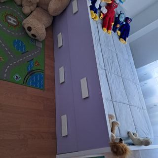 Cama con cajones, colchón y somier