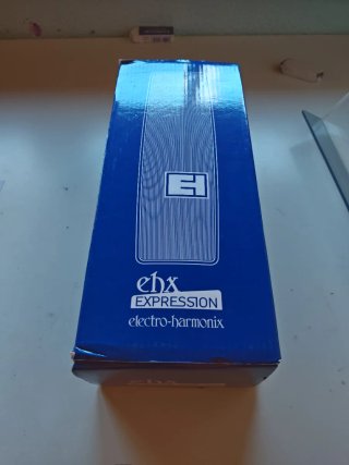 Pedal de expresión negro harmonix ehx.