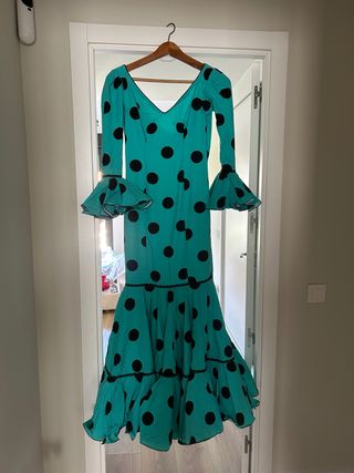 Traje Flamenca lunares negro y turquesa