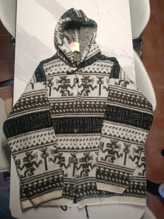 Abrigo de punto lana cruda Ecuador