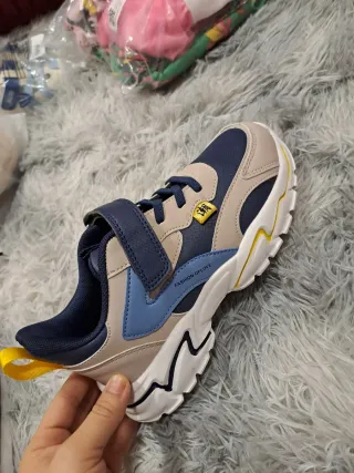 Zapatos Deportivos Niño Beige y Azul