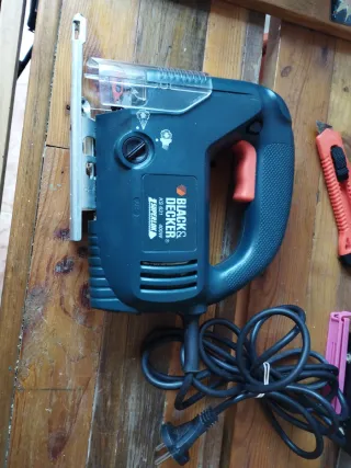 Sierra de calar Black & Decker KS631